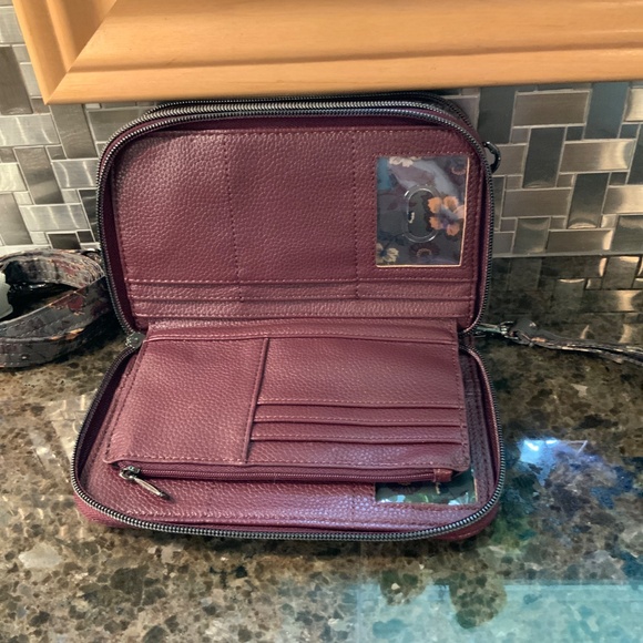 LUG VEGAN LEATHER QUICKSTEP - NWOT. WINE COLOUR - Picture 5 of 5